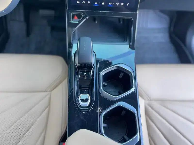 Geely Boyue L 2023 1.5TD DCT Premium Edition — миниатюра 15