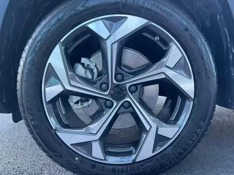 Geely Boyue L 2023 1.5TD DCT Premium Edition — миниатюра 9