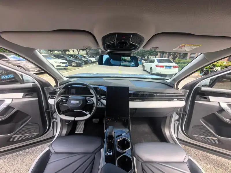 Geely Boyue L 2024 1.5TD DCT Dragon Edition — миниатюра 12