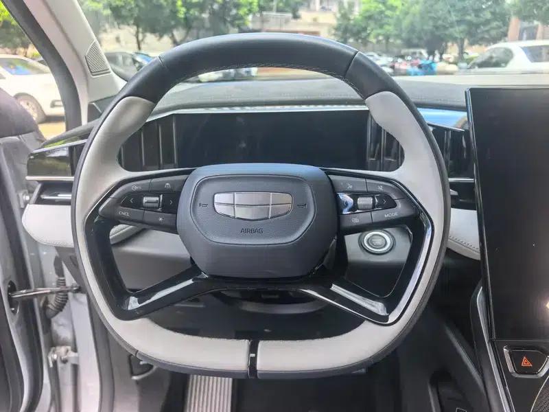 Geely Boyue L 2024 1.5TD DCT Dragon Edition — миниатюра 14