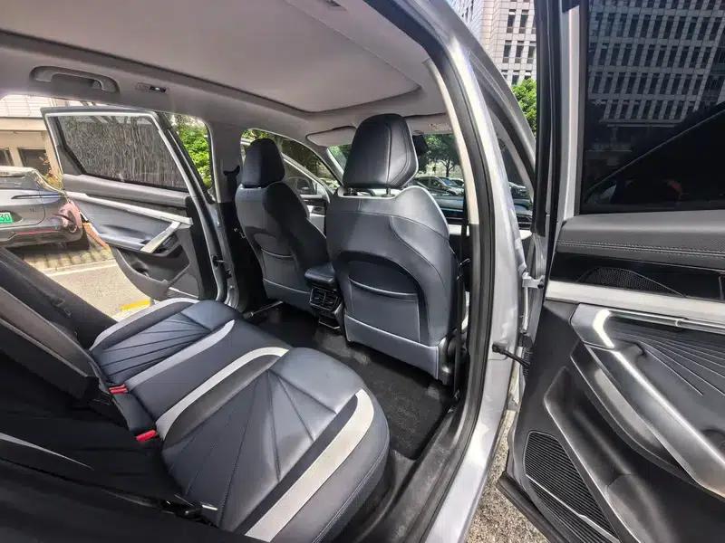 Geely Boyue L 2024 1.5TD DCT Dragon Edition — миниатюра 17
