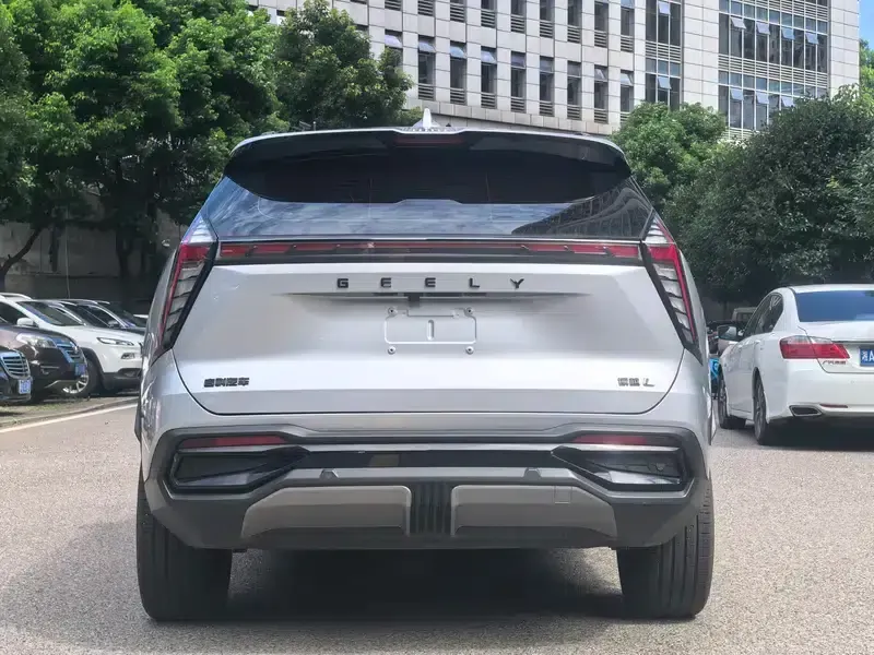 Geely Boyue L 2024 1.5TD DCT Dragon Edition — миниатюра 5