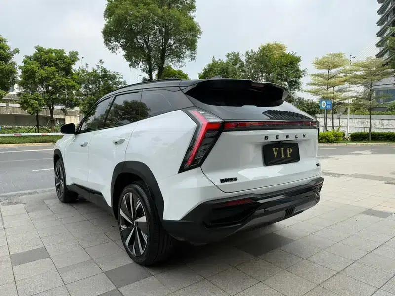 Geely Boyue L 2023 1.5TD DCT Premium Edition — миниатюра 5
