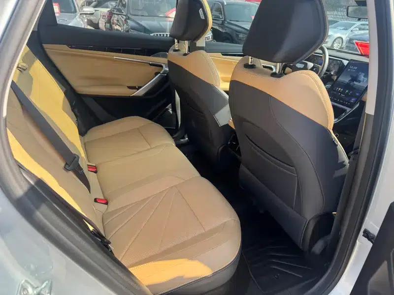 Geely Boyue L 2023 1.5TD DCT Premium Edition — миниатюра 9
