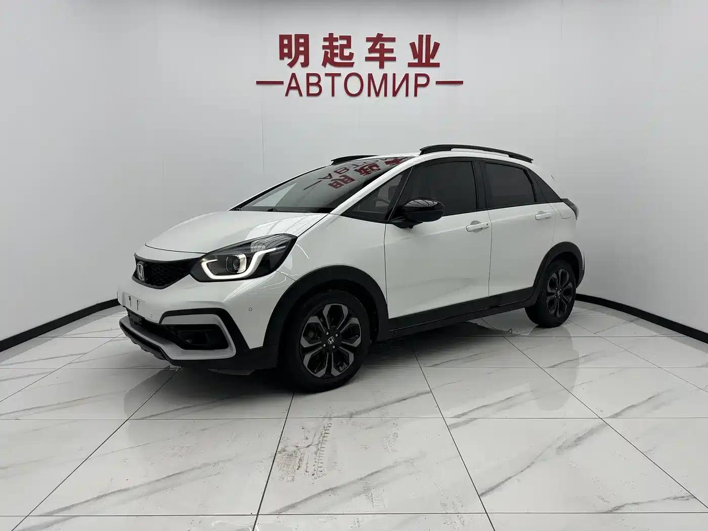 LIFE 2021 1.5L CVT CRO-SS Fun Edition — миниатюра 1