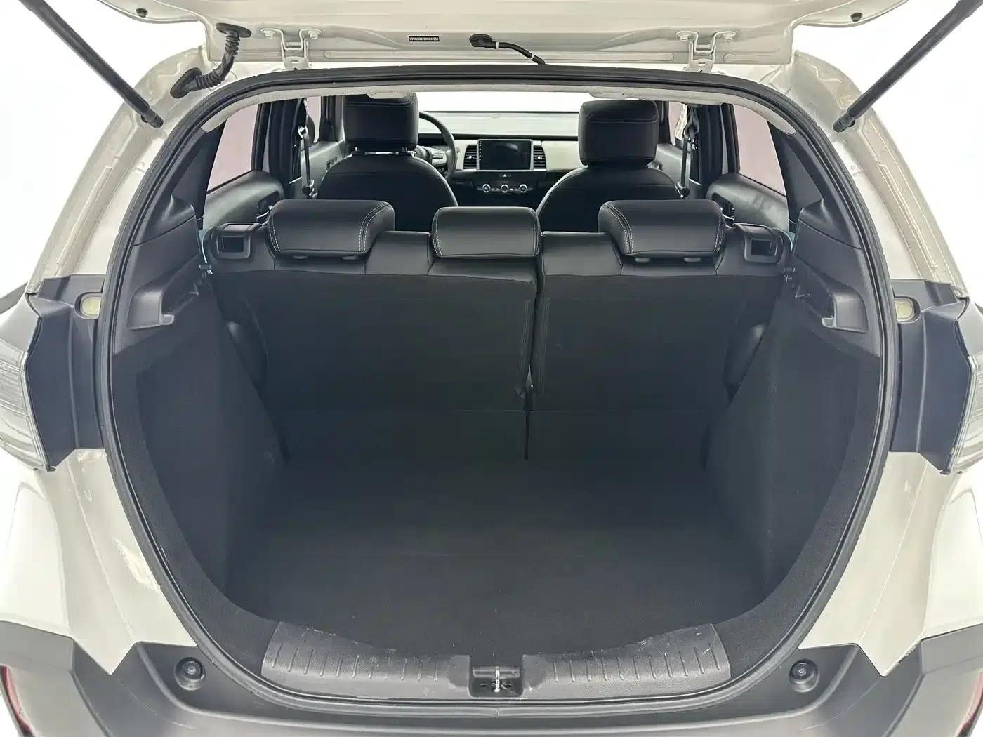 LIFE 2021 1.5L CVT CRO-SS Fun Edition — миниатюра 17