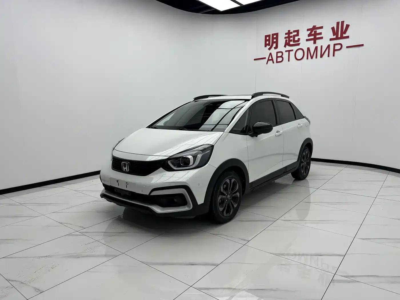 LIFE 2021 1.5L CVT CRO-SS Fun Edition — миниатюра 4