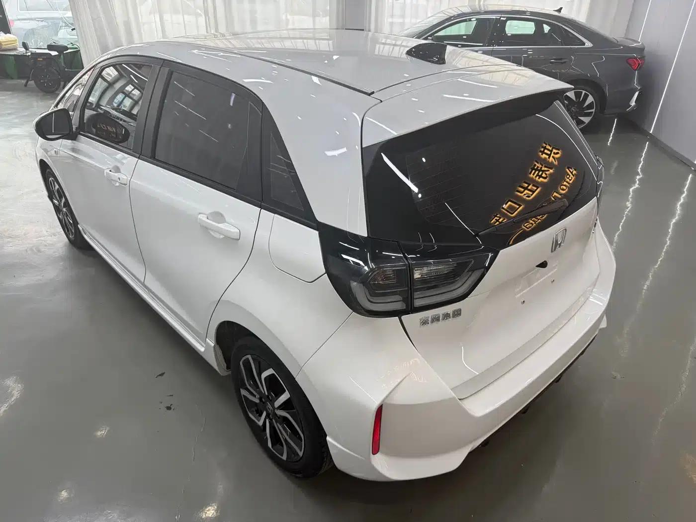 LIFE 2021 1.5L CVT SPO-SS Dynamic Edition — миниатюра 4