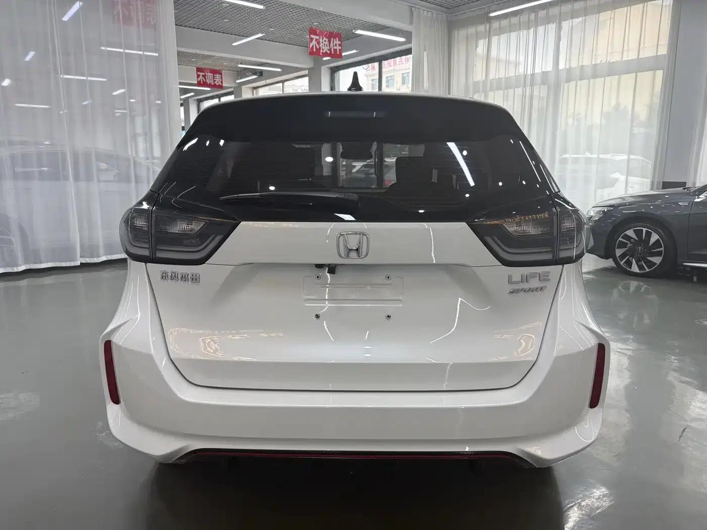 LIFE 2021 1.5L CVT SPO-SS Dynamic Edition — миниатюра 5