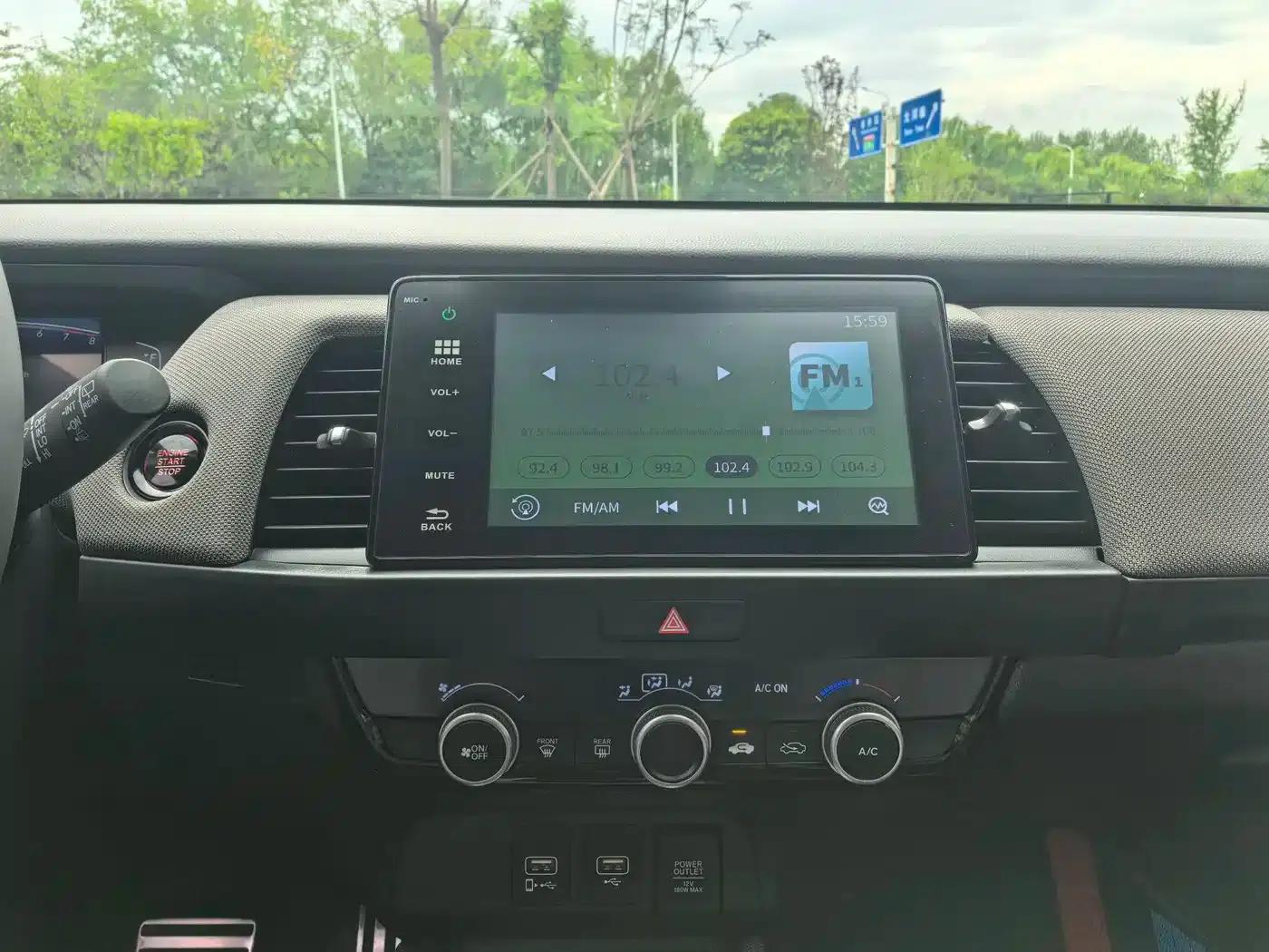 LIFE 2021 1.5L CVT SPO-SS Dynamic Edition — миниатюра 14