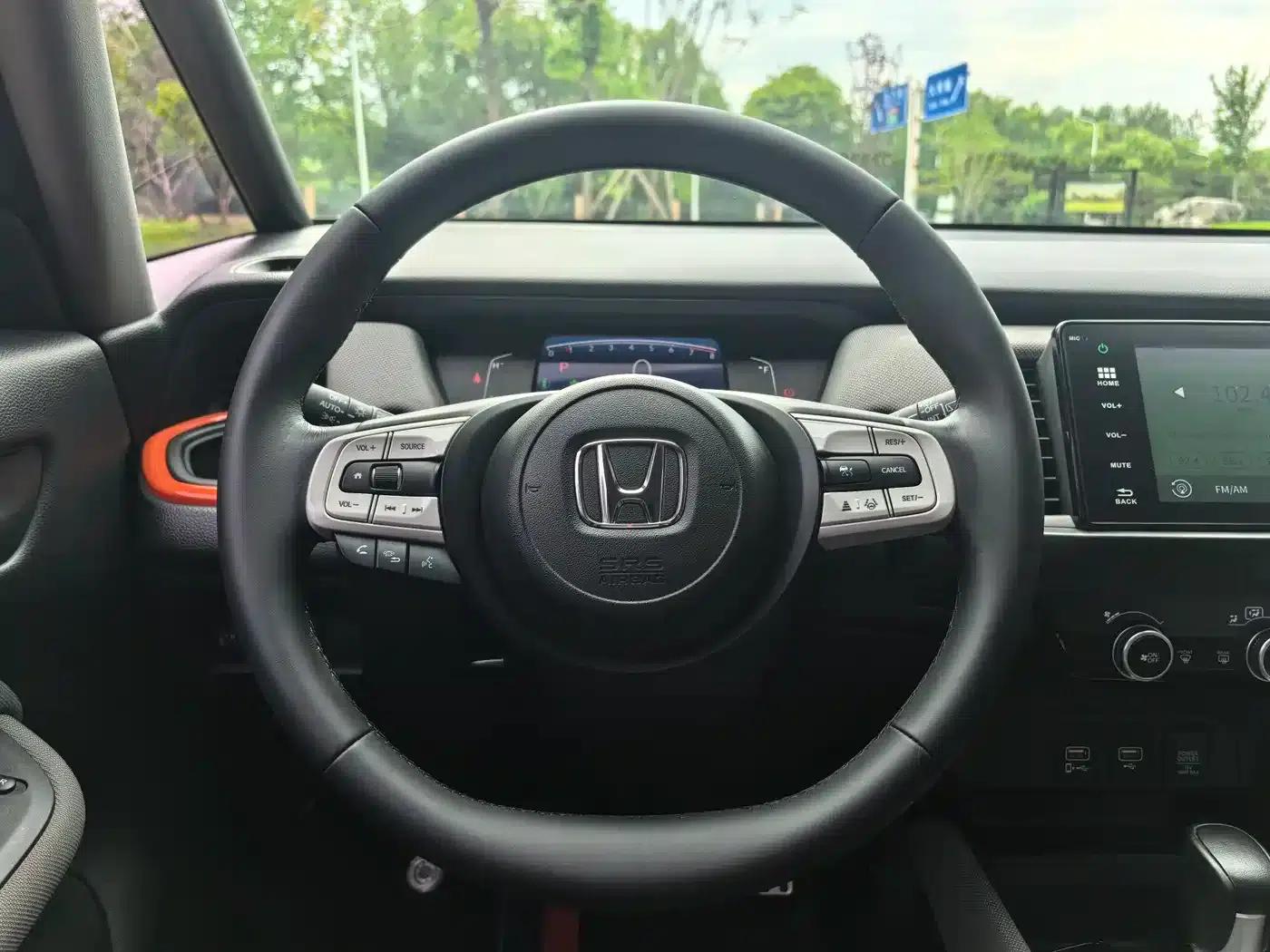 LIFE 2021 1.5L CVT SPO-SS Dynamic Edition — миниатюра 15