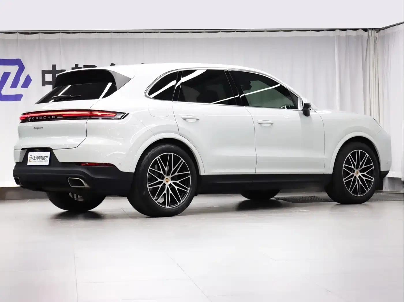 2025 Cayenne 3.0T Dream Edition — миниатюра 3