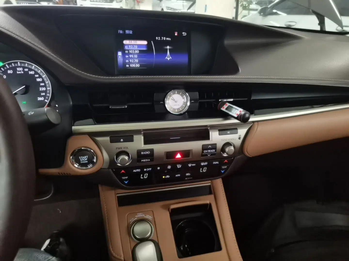 Lexus ES 2015 200 Elite Edition — миниатюра 15