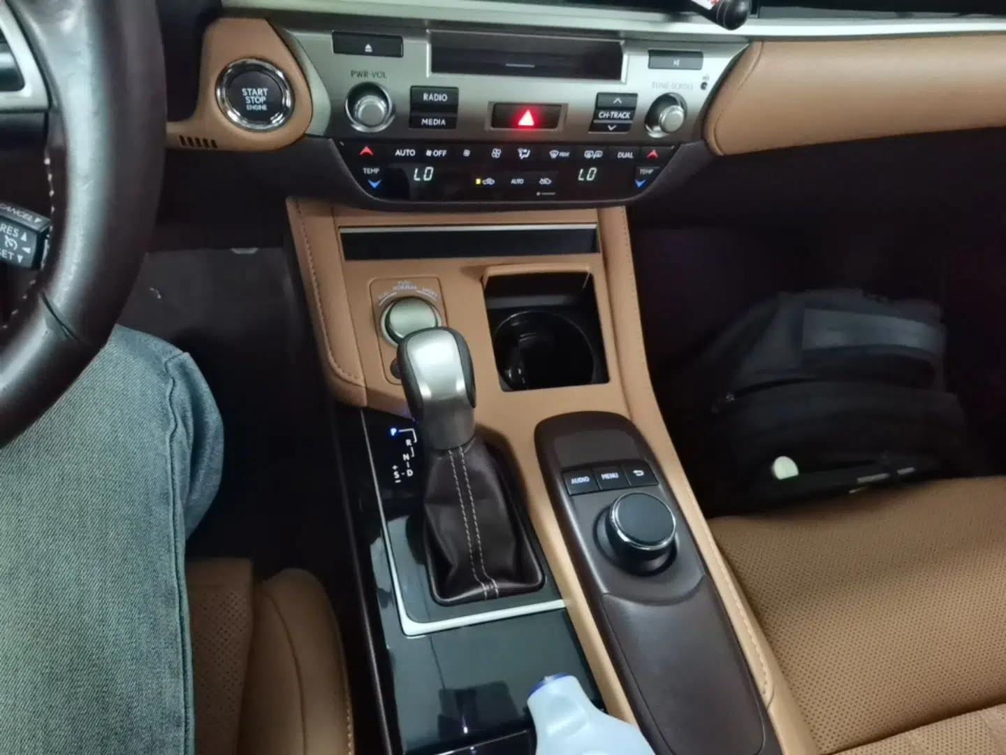 Lexus ES 2015 200 Elite Edition — миниатюра 16