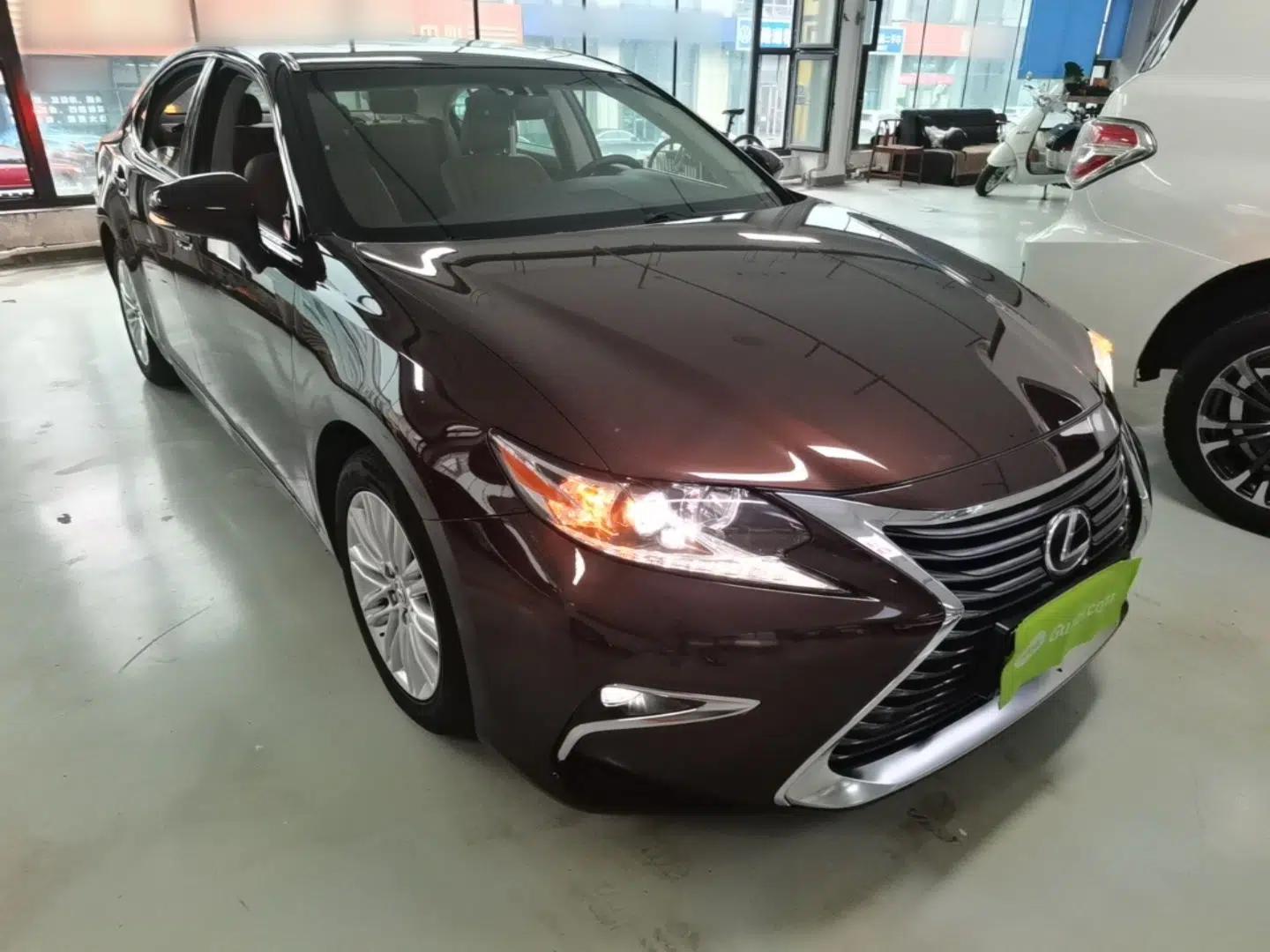 Lexus ES 2015 200 Elite Edition — миниатюра 3