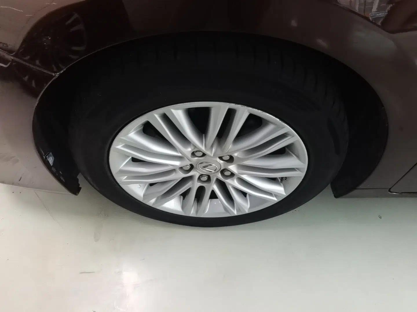 Lexus ES 2015 200 Elite Edition — миниатюра 10
