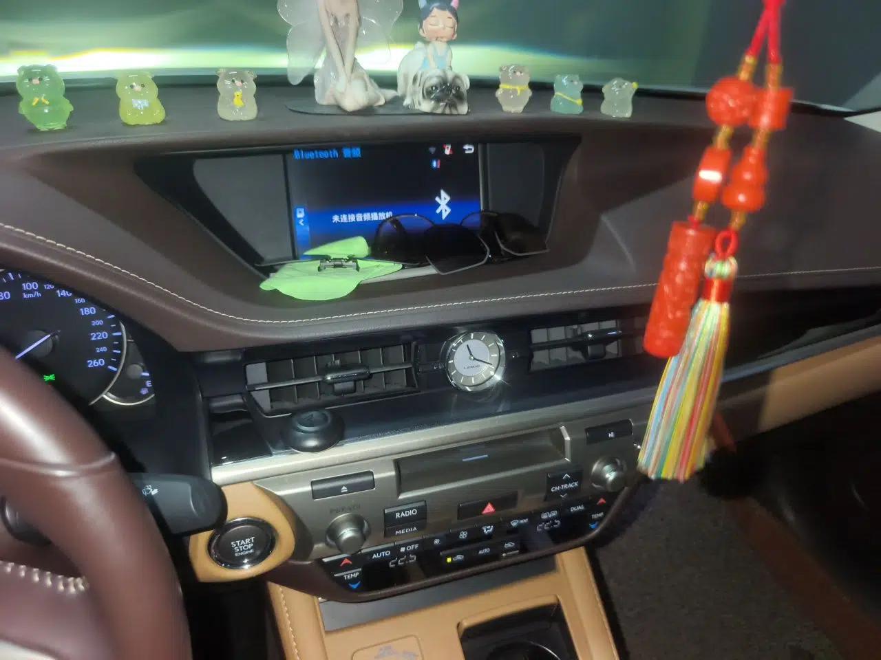 Lexus ES 2015 200 Comfort Edition — миниатюра 13