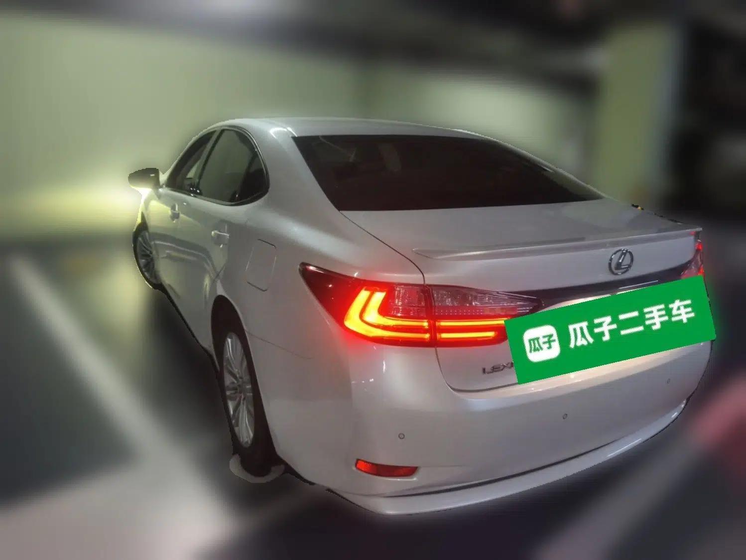 Lexus ES 2015 200 Comfort Edition — миниатюра 4