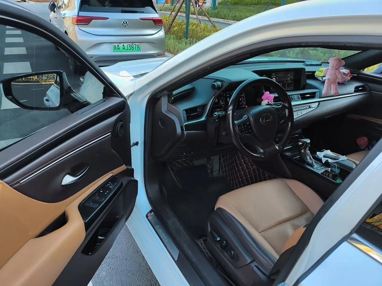 Lexus ES 2018 200 Excellence Edition China V Standard — миниатюра 16