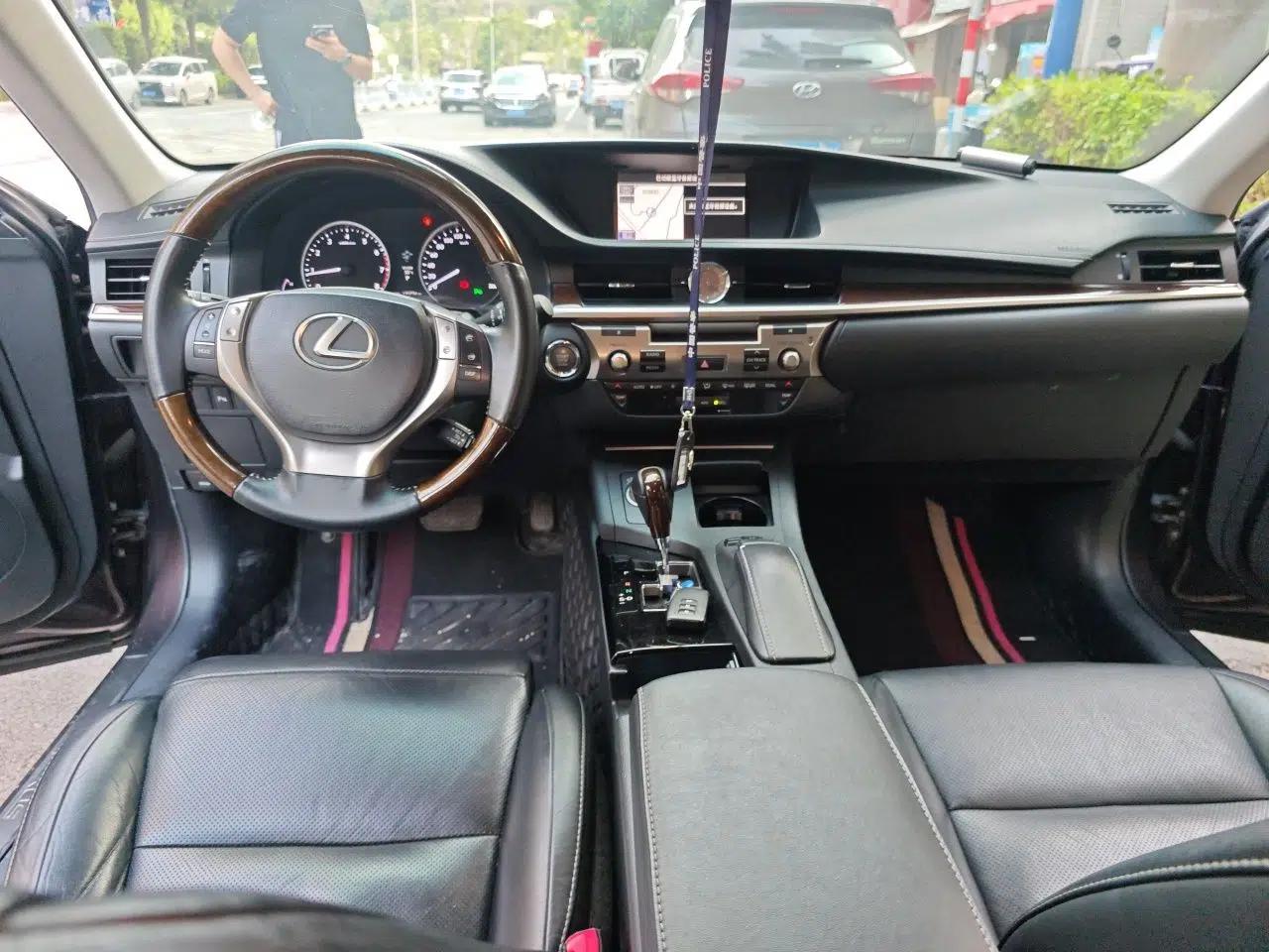 Lexus ES 2013 250 Elegant Edition — миниатюра 9
