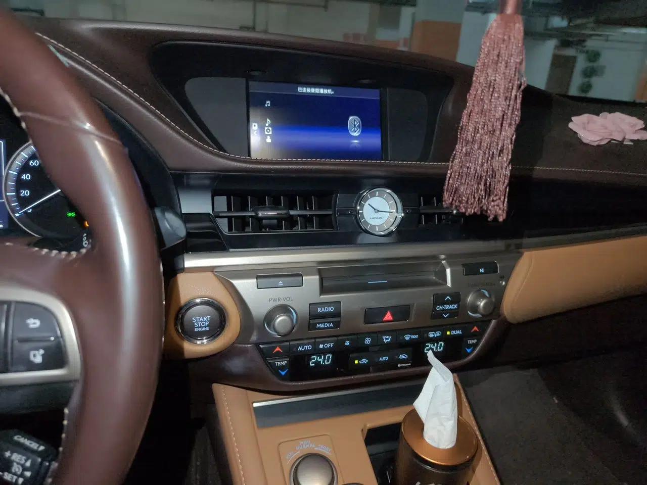 Lexus ES 2015 200 Elite Edition — миниатюра 13