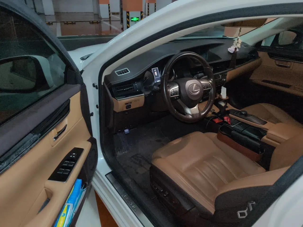 Lexus ES 2015 200 Elite Edition — миниатюра 16