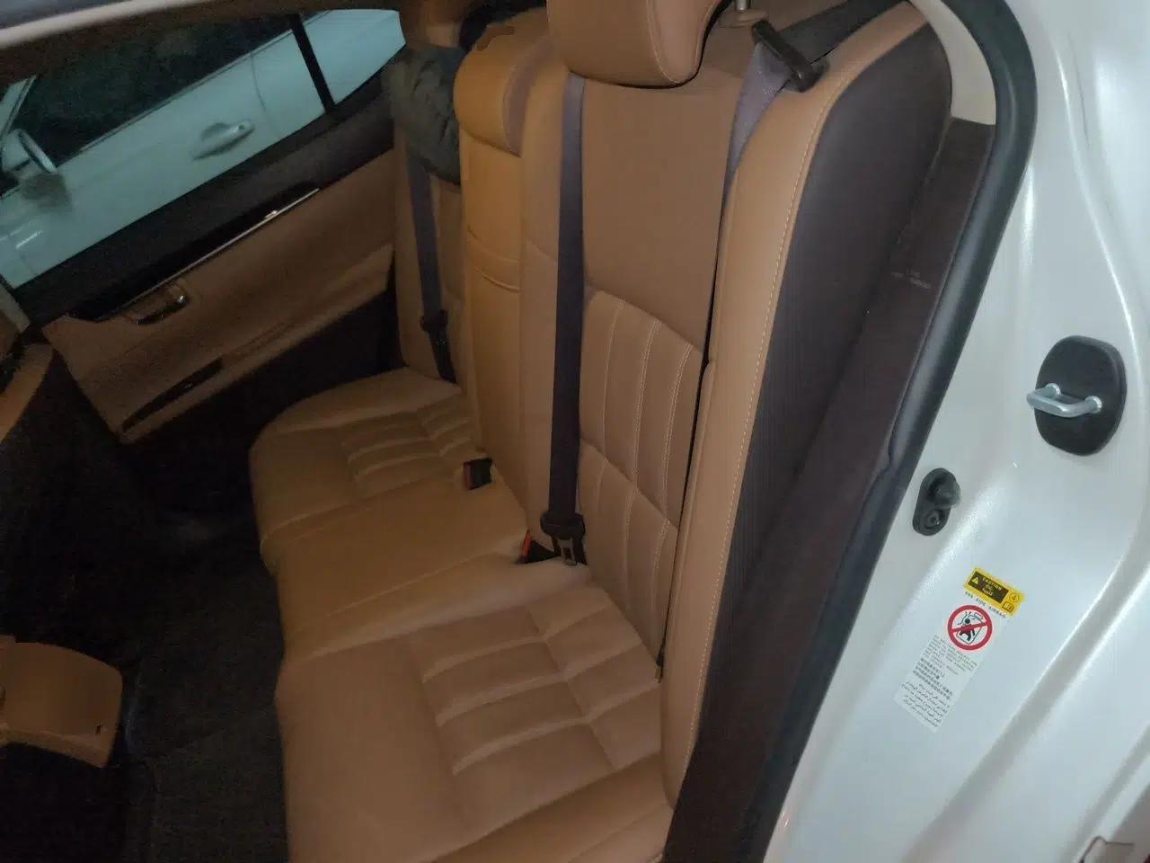 Lexus ES 2015 200 Elite Edition — миниатюра 17