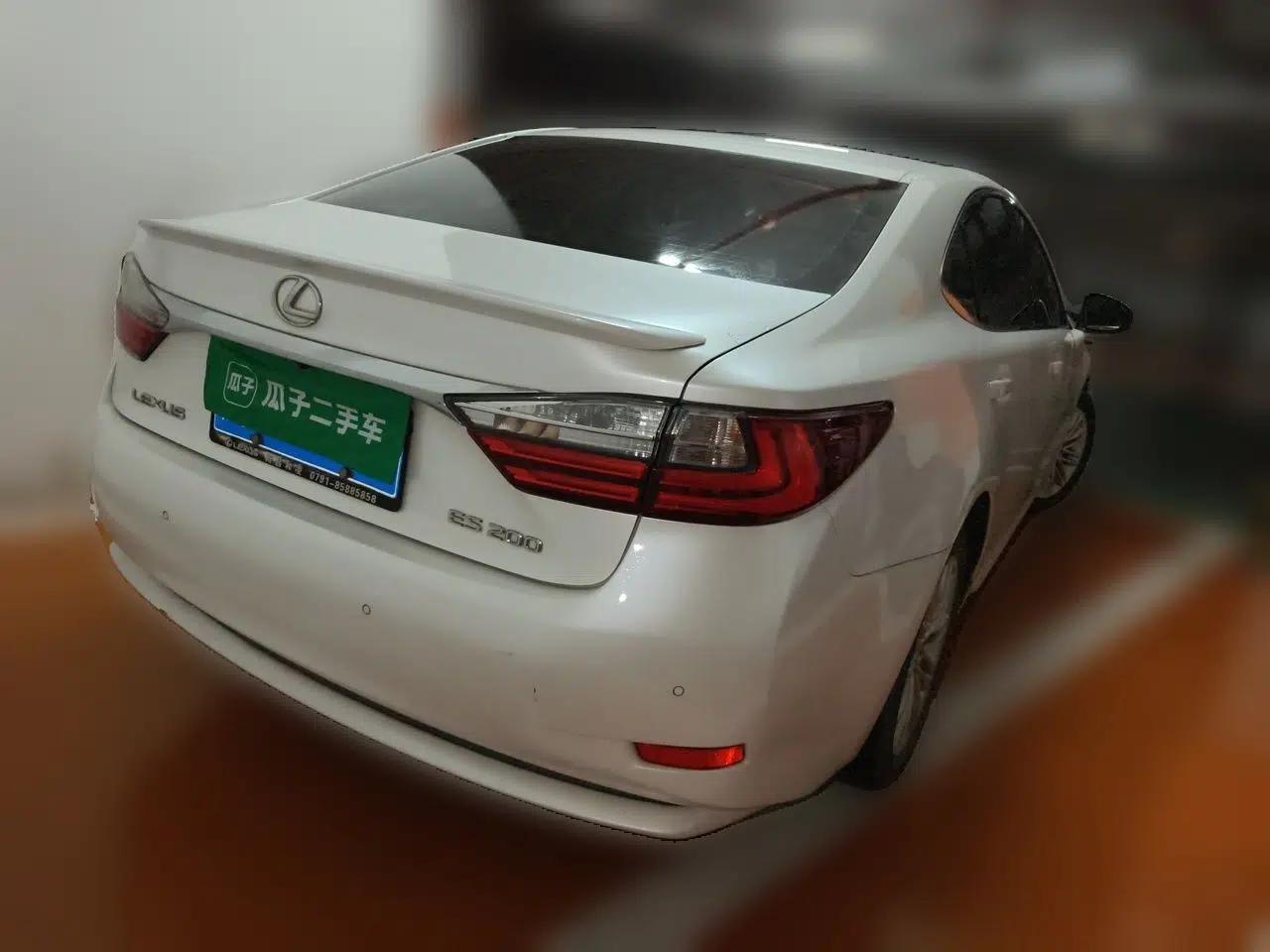Lexus ES 2015 200 Elite Edition — миниатюра 6