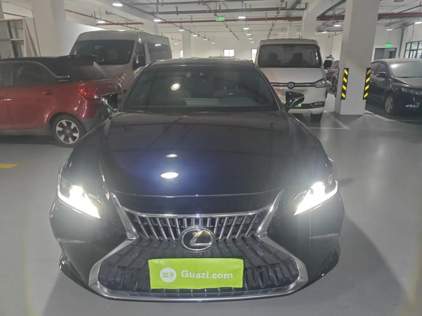 Lexus ES 2022 200 Excellence Edition — миниатюра 2