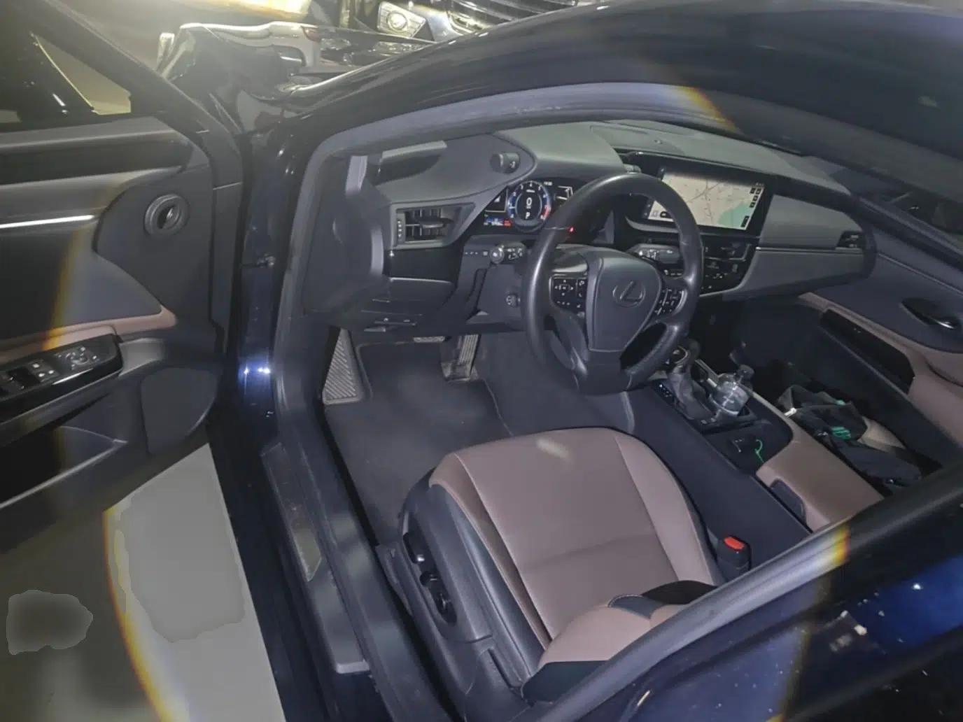 Lexus ES 2022 200 Excellence Edition — миниатюра 18