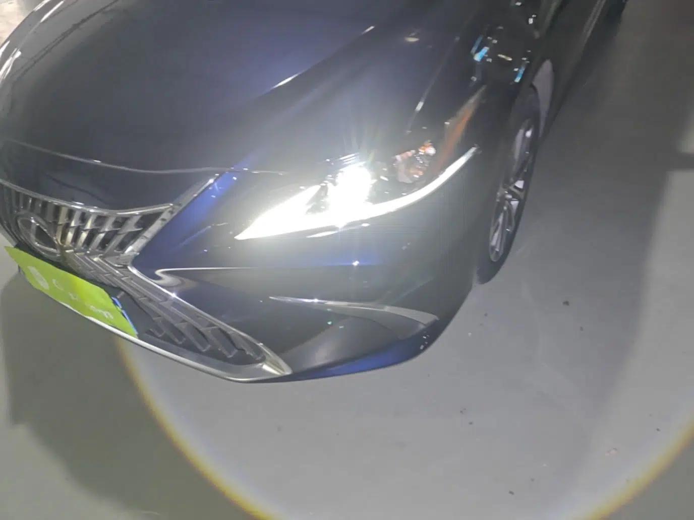 Lexus ES 2022 200 Excellence Edition — миниатюра 8