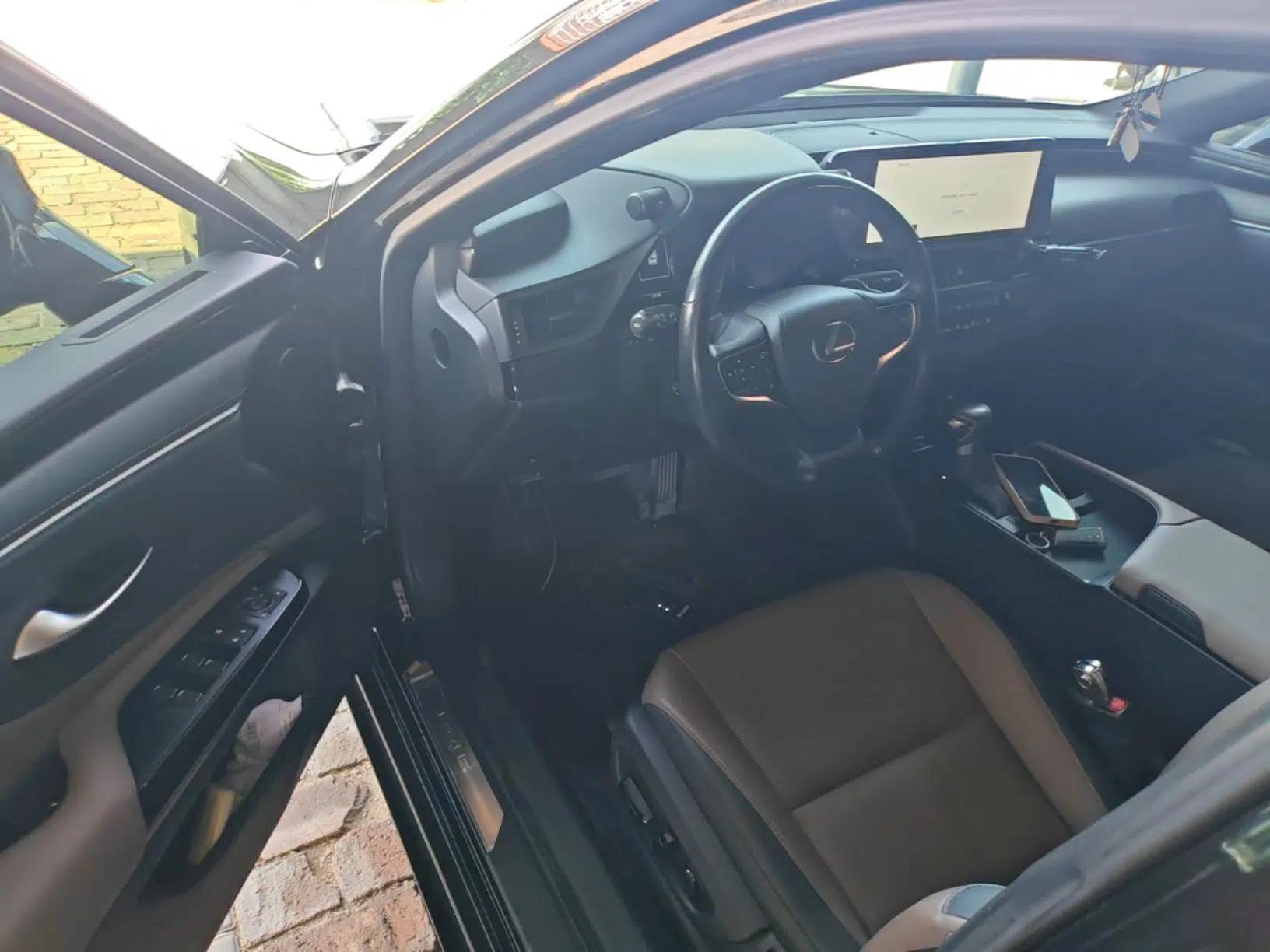 Lexus ES 2022 200 Excellence Edition — миниатюра 23