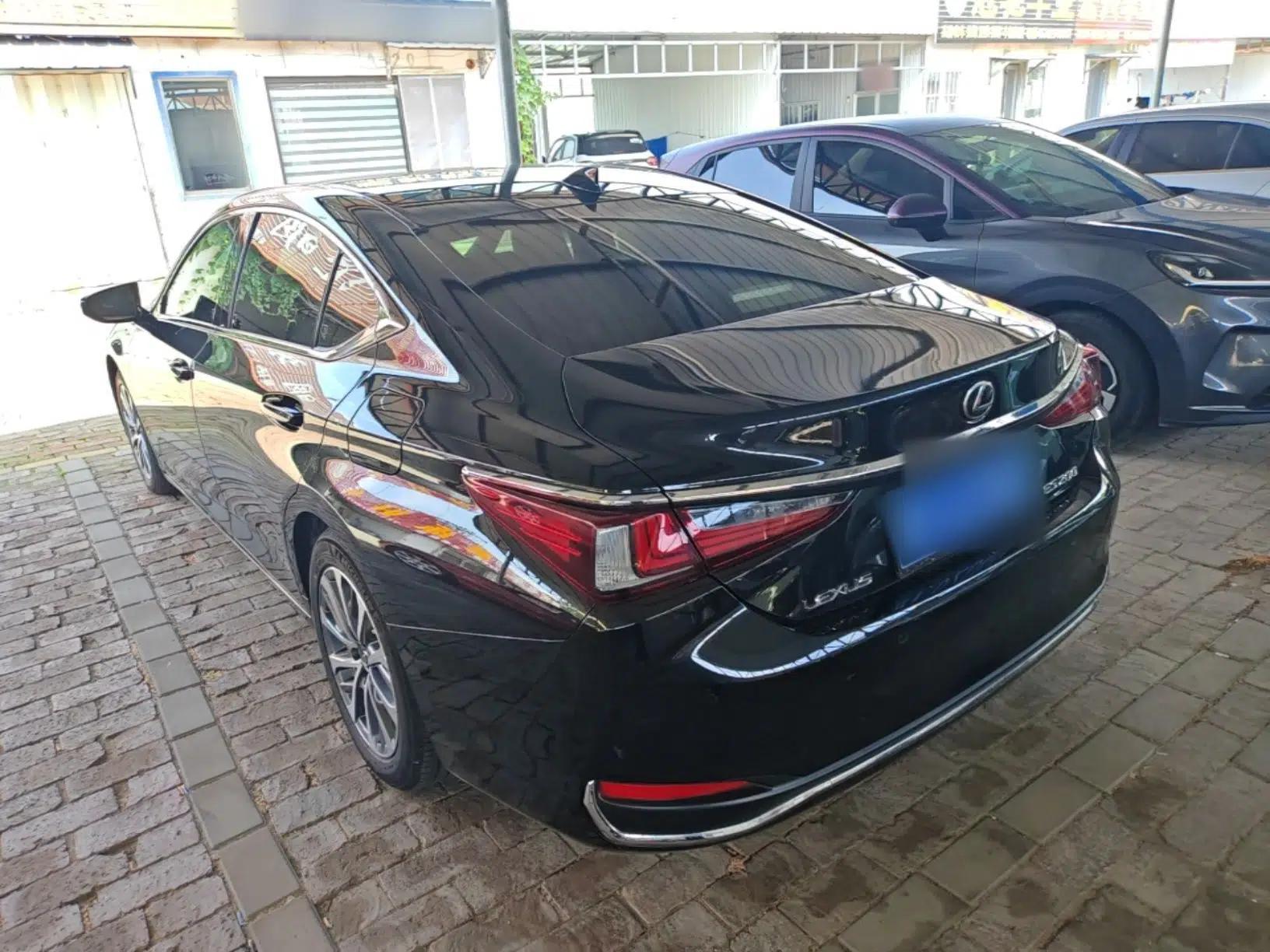 Lexus ES 2022 200 Excellence Edition — миниатюра 4