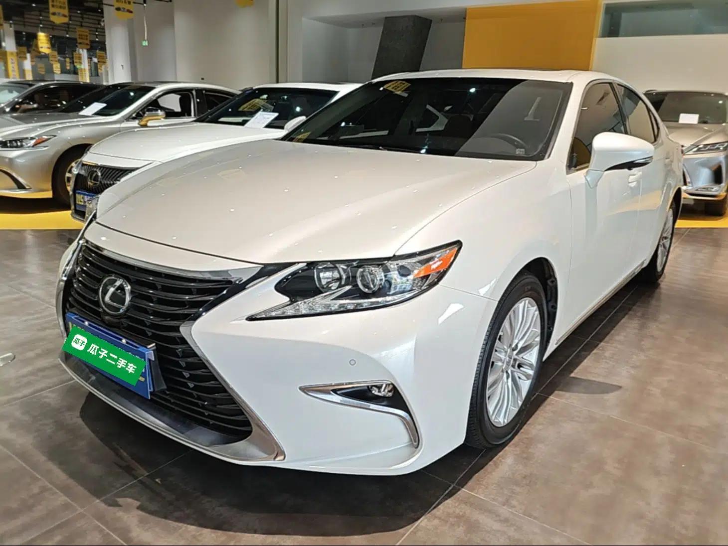 Lexus ES 2015 200 Elite Edition — миниатюра 1