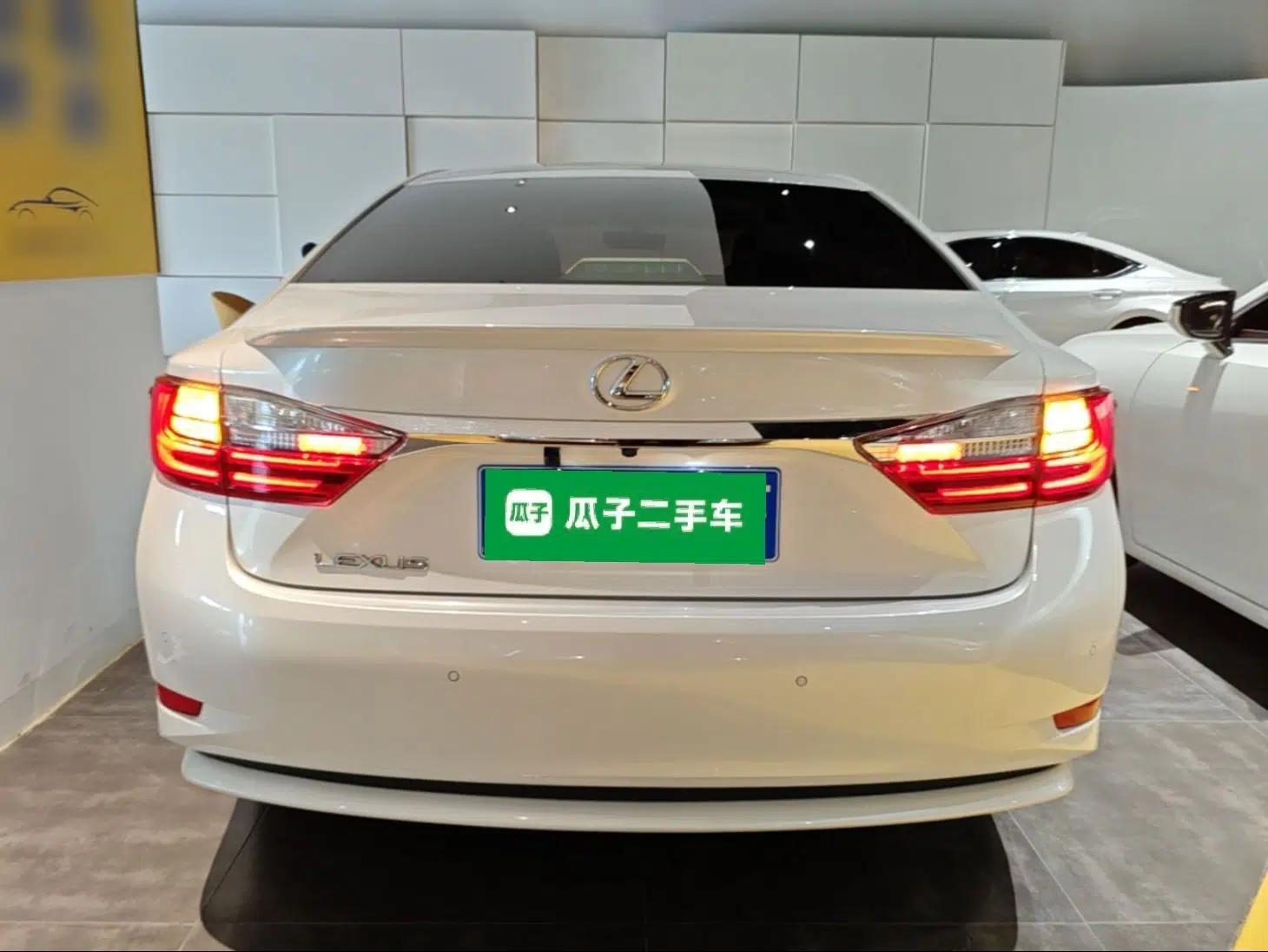 Lexus ES 2015 200 Elite Edition — миниатюра 5