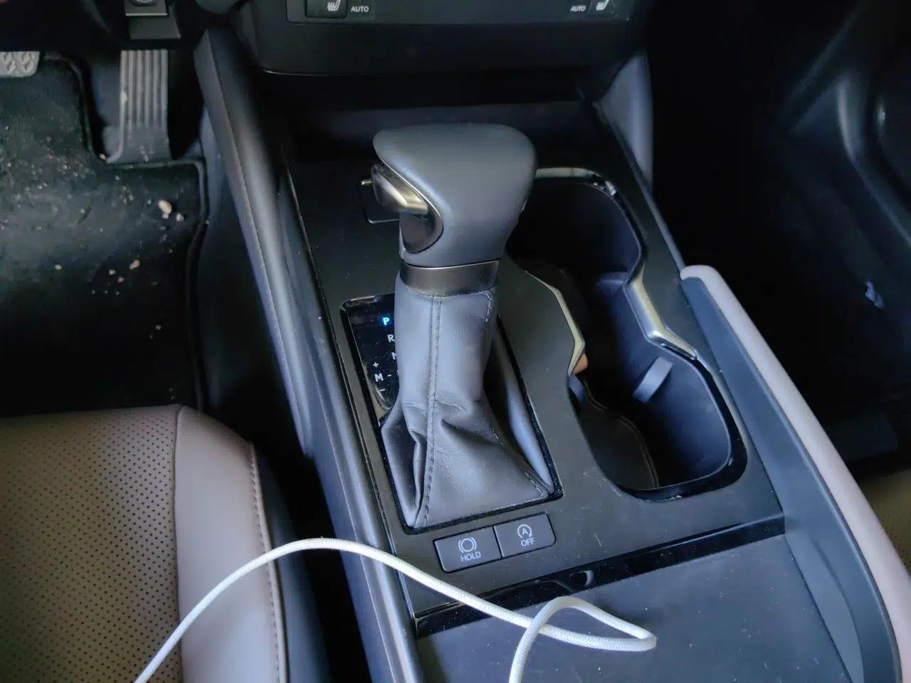 Lexus ES 2024 200 Premium Edition — миниатюра 14