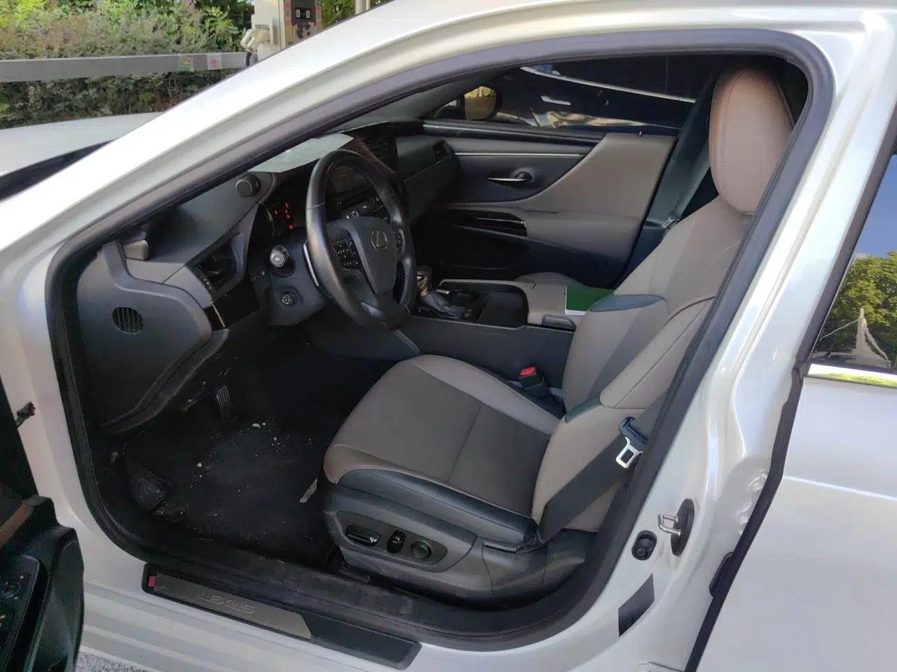Lexus ES 2024 200 Premium Edition — миниатюра 16