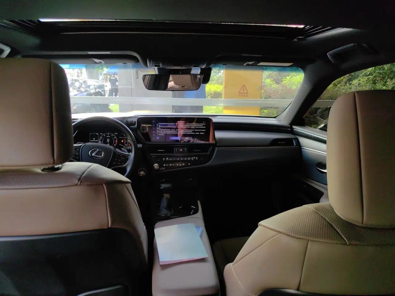 Lexus ES 2024 200 Premium Edition — миниатюра 18