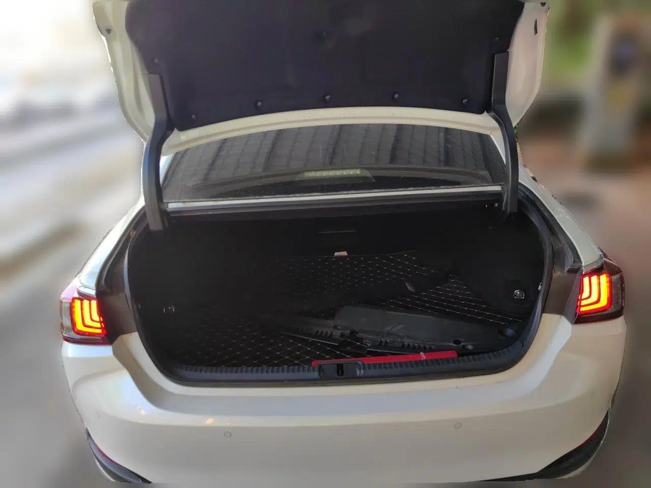 Lexus ES 2024 200 Premium Edition — миниатюра 19