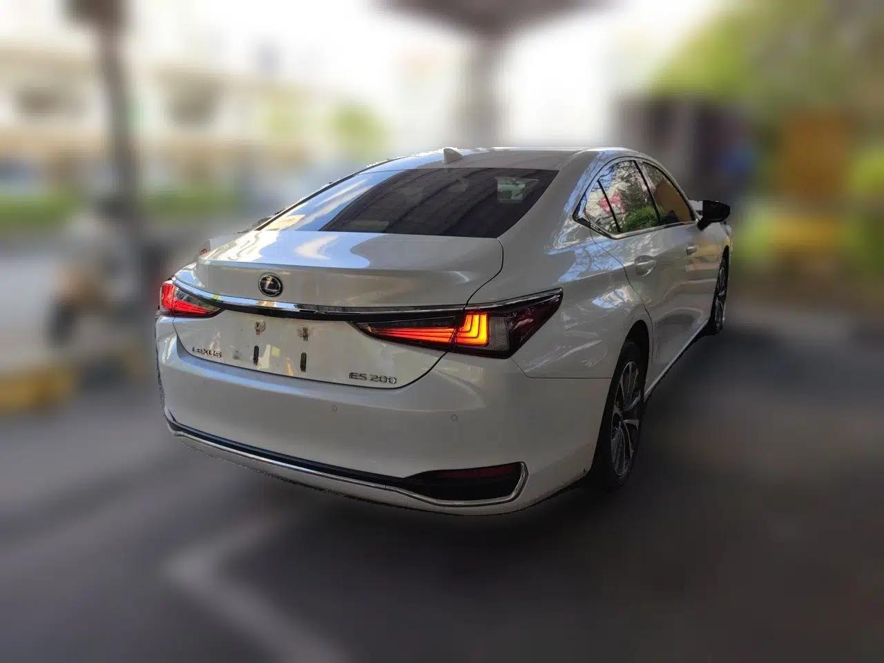 Lexus ES 2024 200 Premium Edition — миниатюра 6