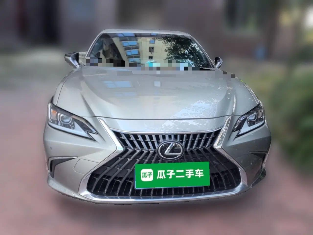 Lexus ES 2022 300h Excellence Edition — миниатюра 2