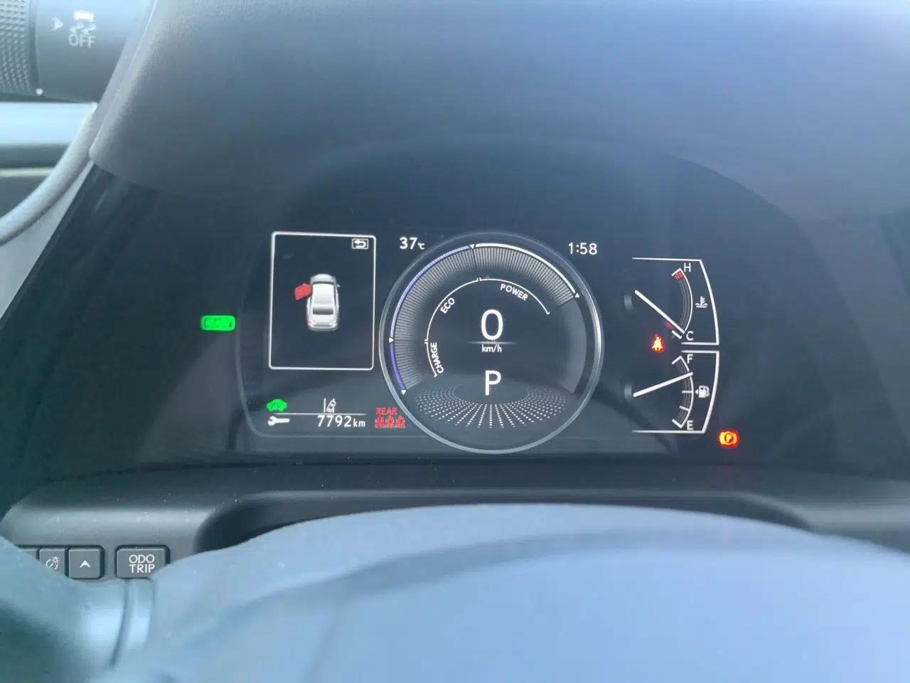 Lexus ES 2022 300h Excellence Edition — миниатюра 11