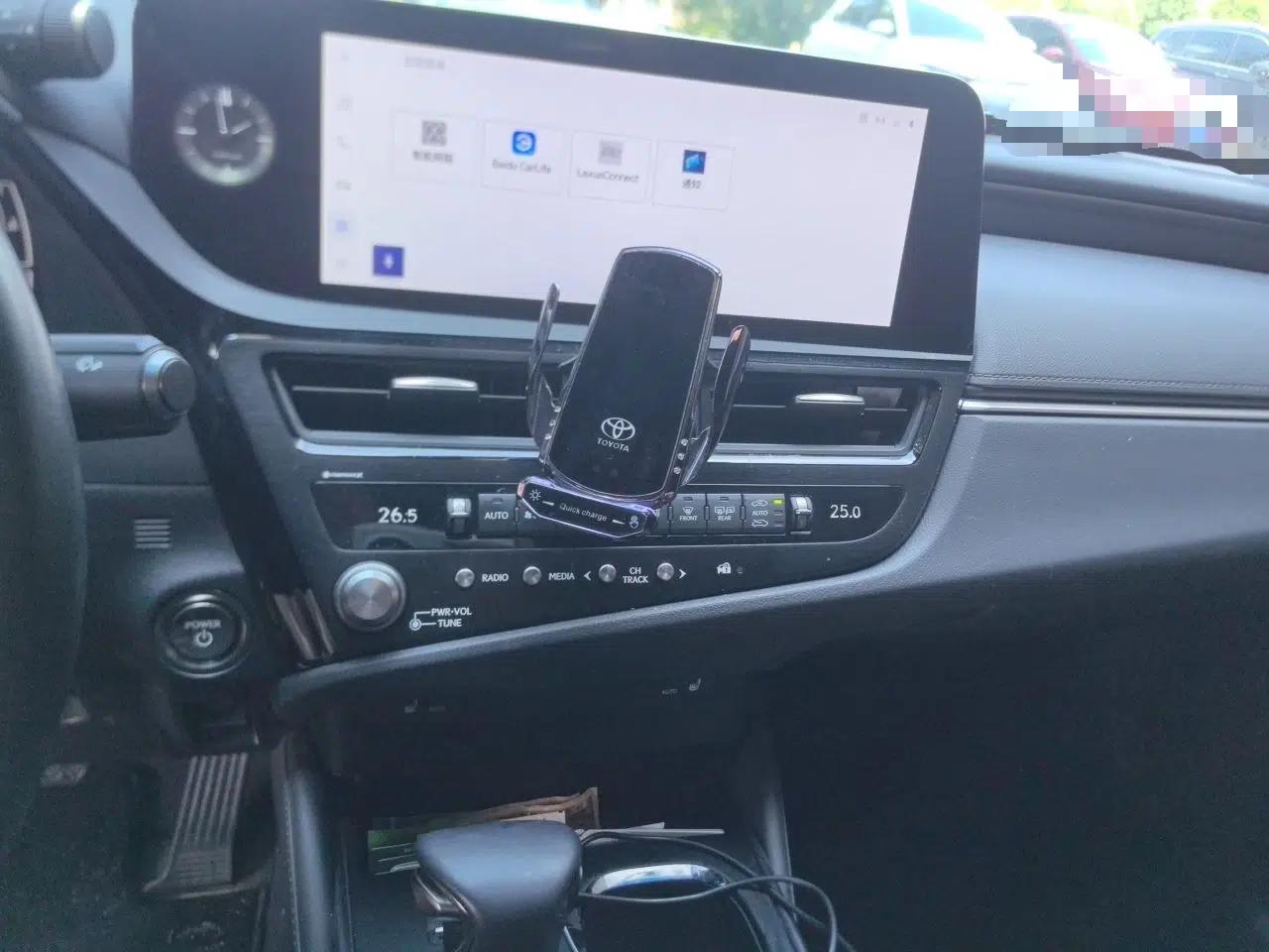 Lexus ES 2022 300h Excellence Edition — миниатюра 13