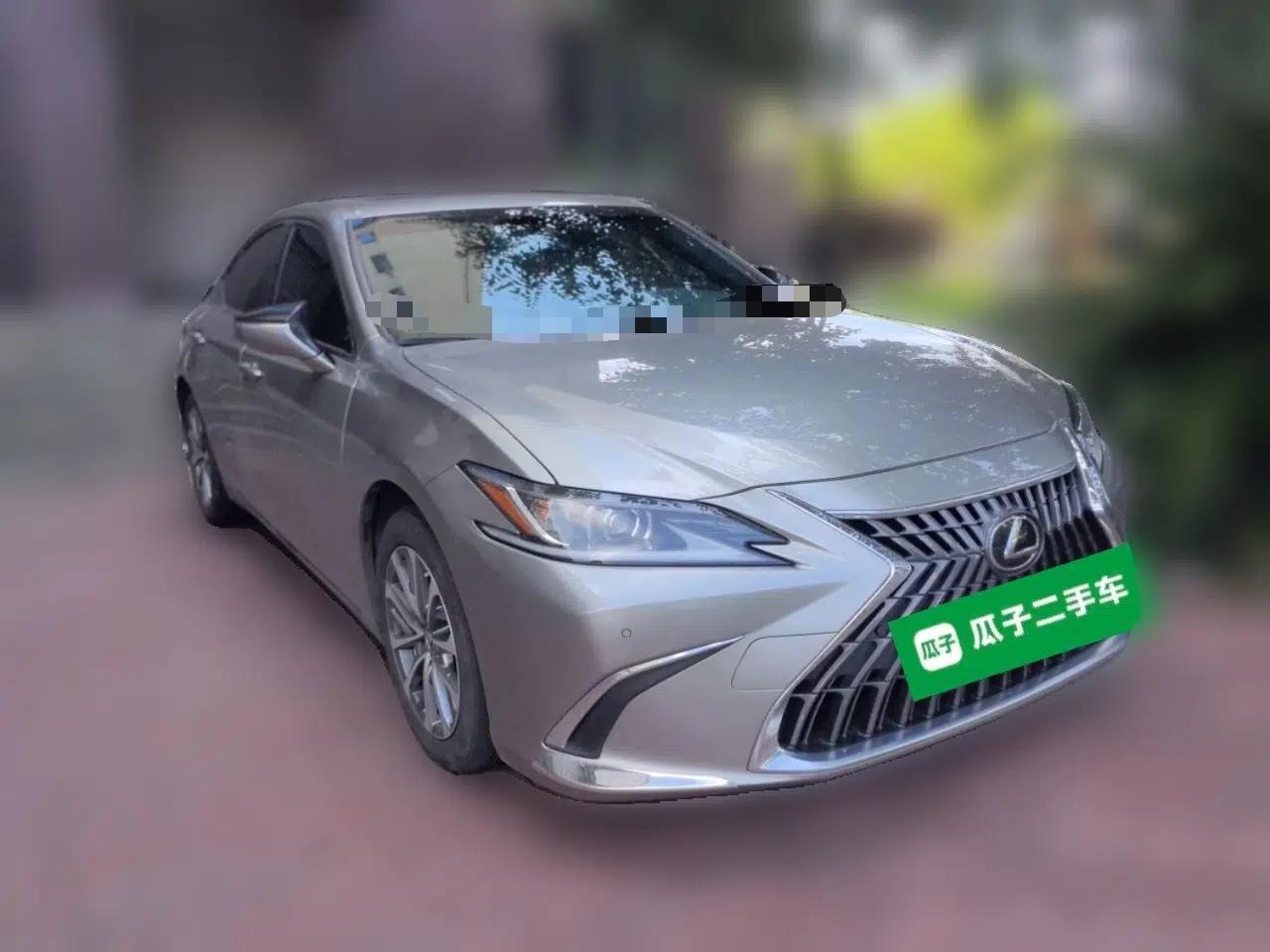 Lexus ES 2022 300h Excellence Edition — миниатюра 3