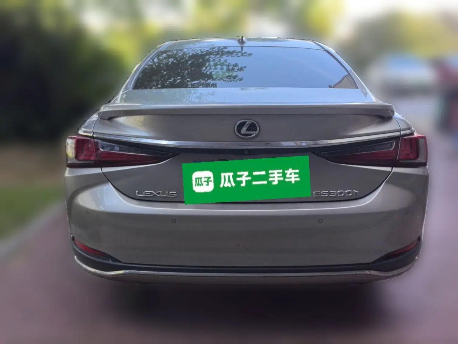 Lexus ES 2022 300h Excellence Edition — миниатюра 5