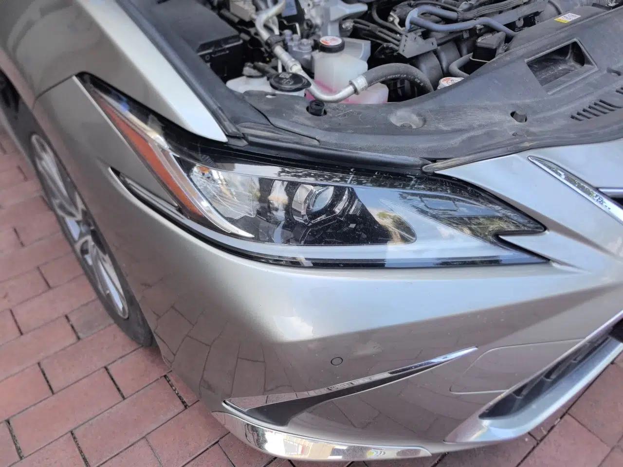 Lexus ES 2022 300h Excellence Edition — миниатюра 7