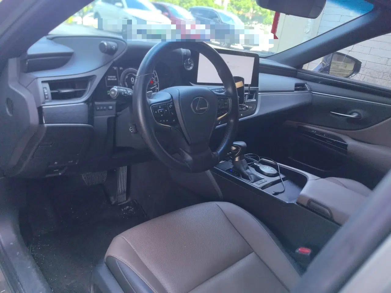Lexus ES 2022 300h Excellence Edition — миниатюра 9