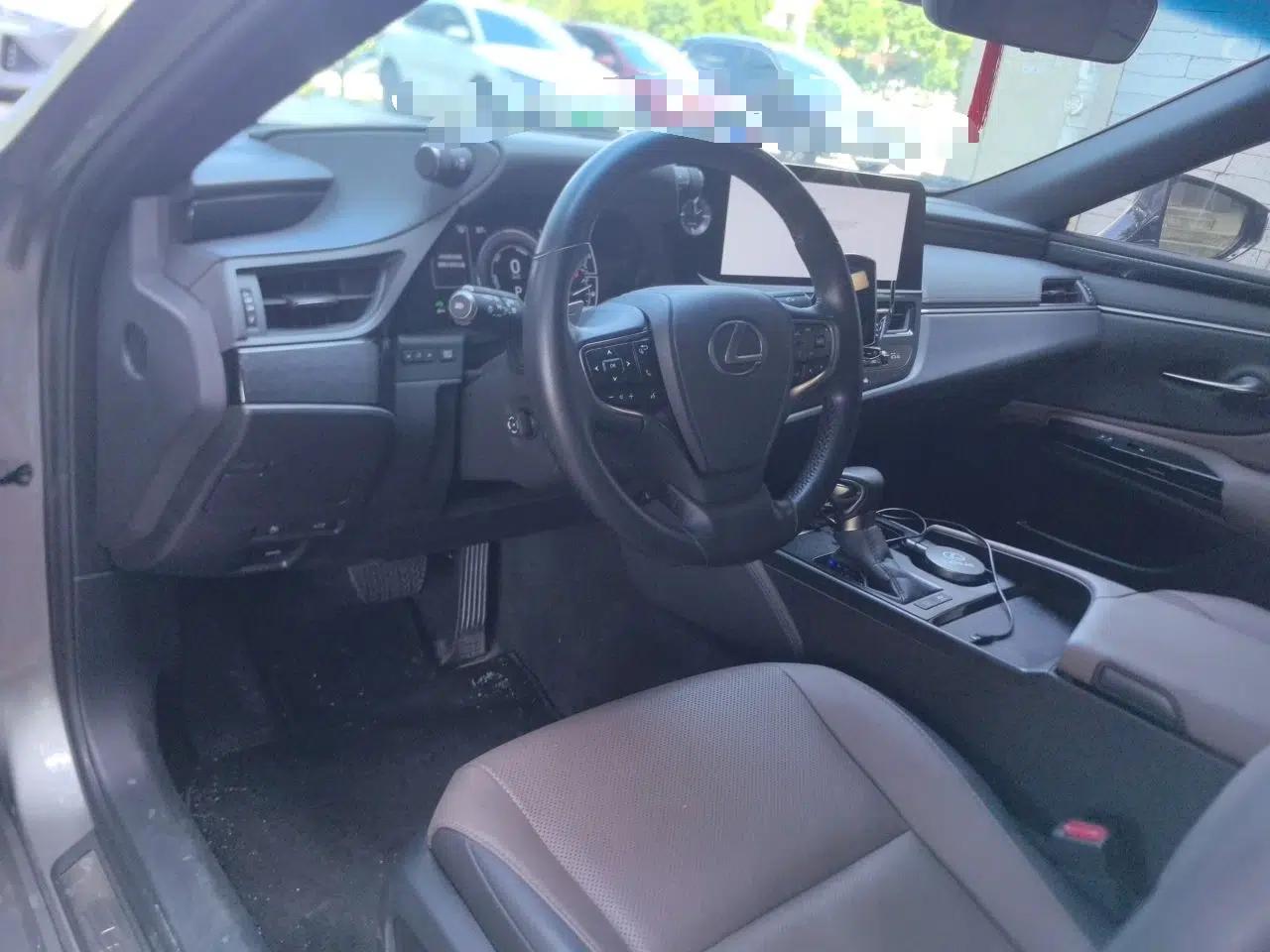 Lexus ES 2022 300h Excellence Edition — миниатюра 10