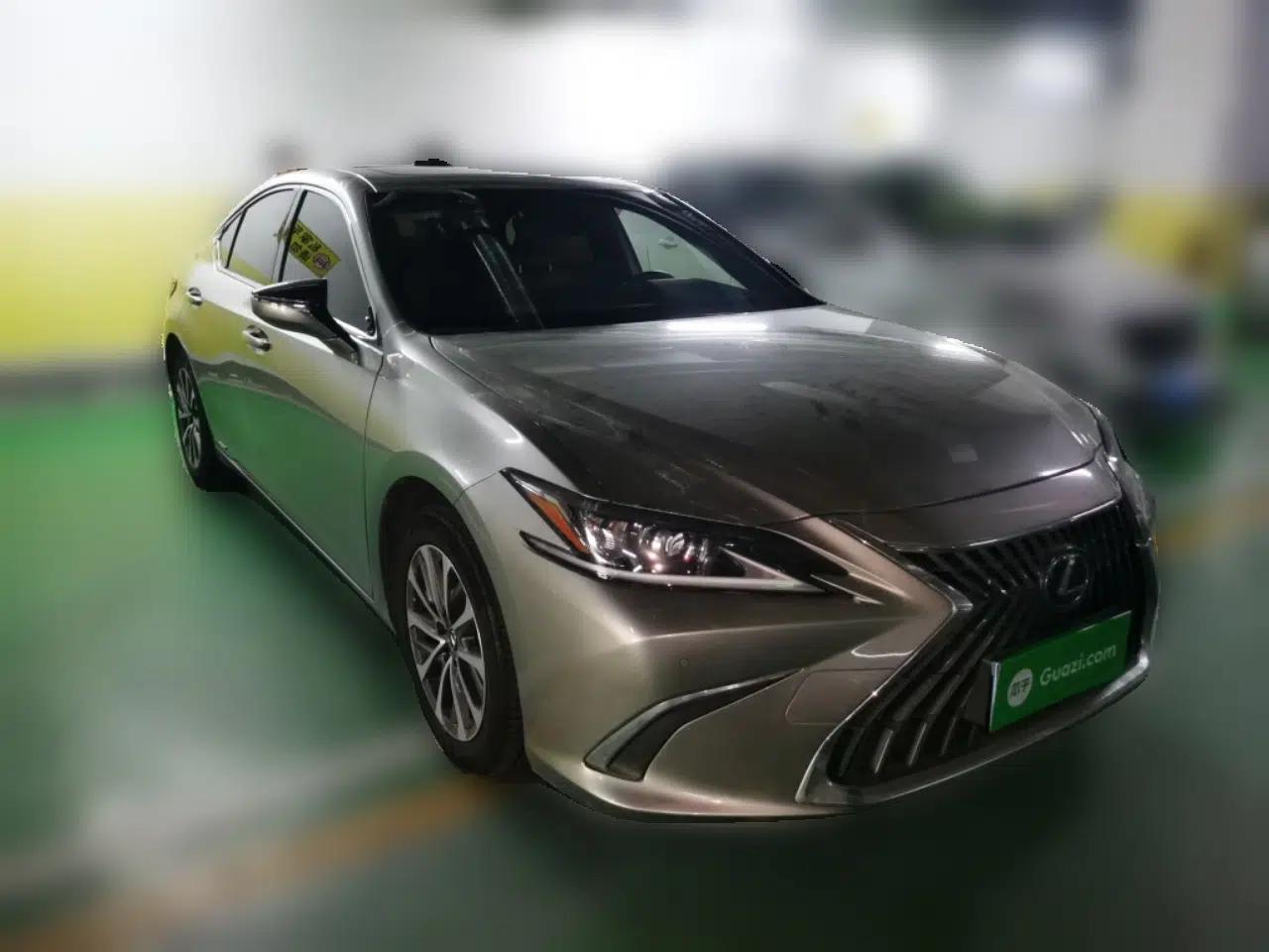 Lexus ES 2021 300h Excellence Edition — миниатюра 3