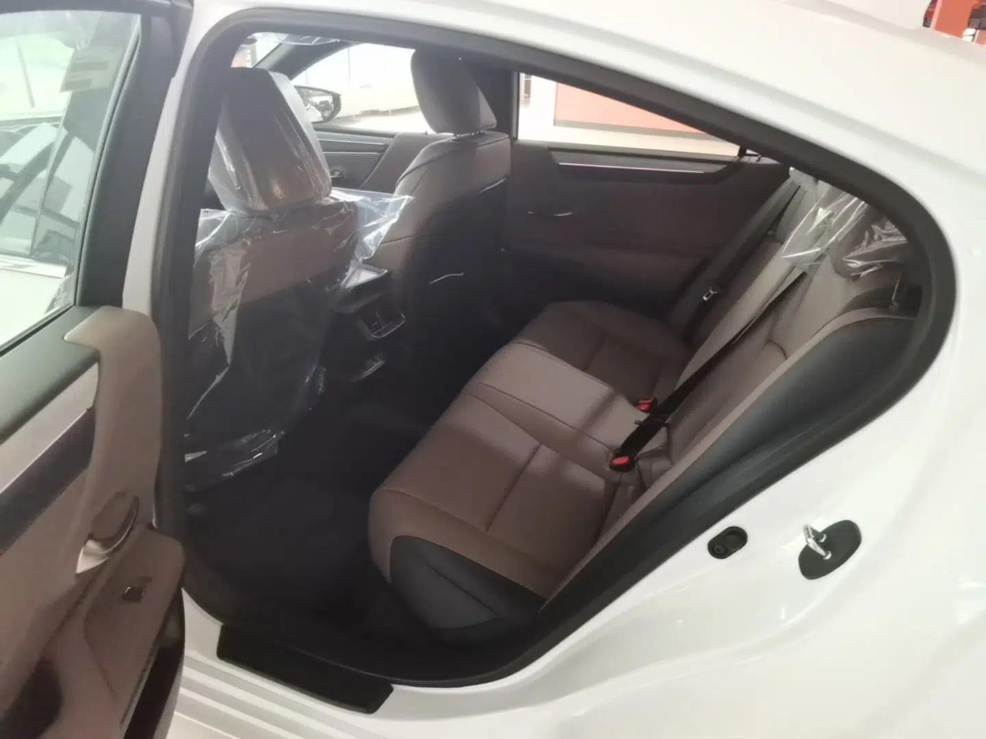Lexus ES 2025 200 Premium Edition — миниатюра 20